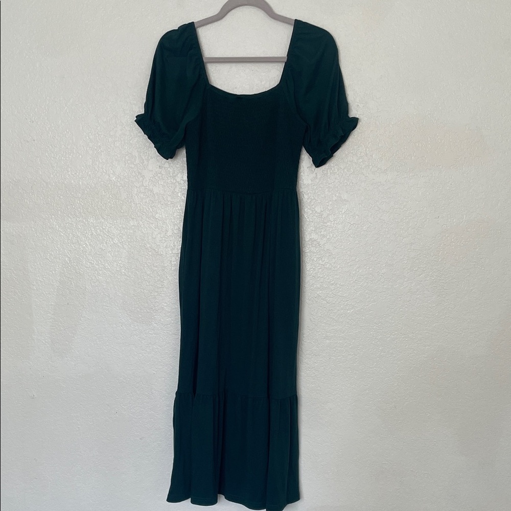 Elegant Dark Green Midi Dress with Puff Sleeves